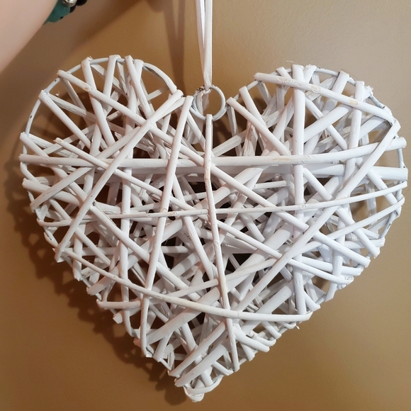 Decor - Picture 2 of 2